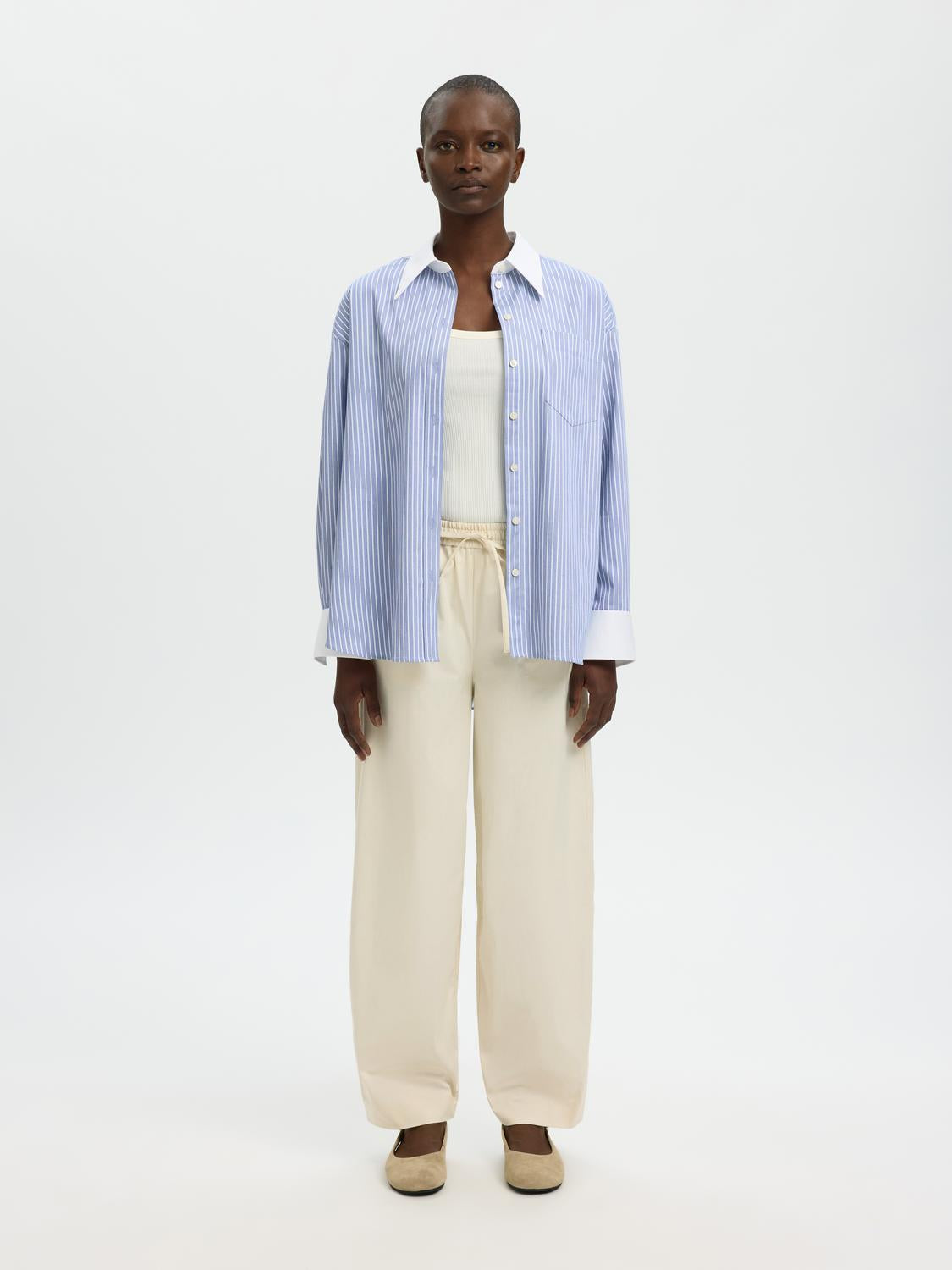 model_shot-front_full