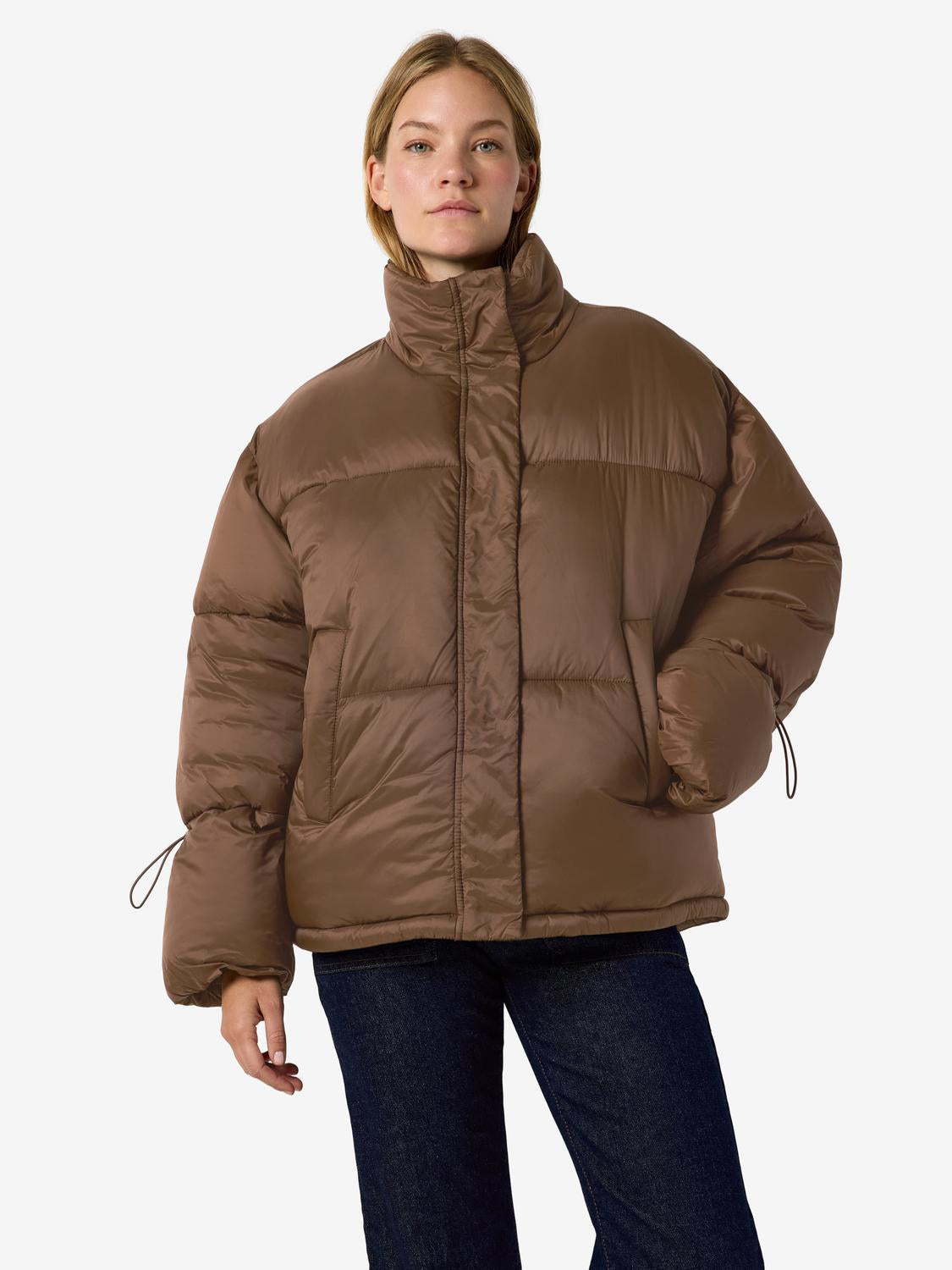 model_shot-front