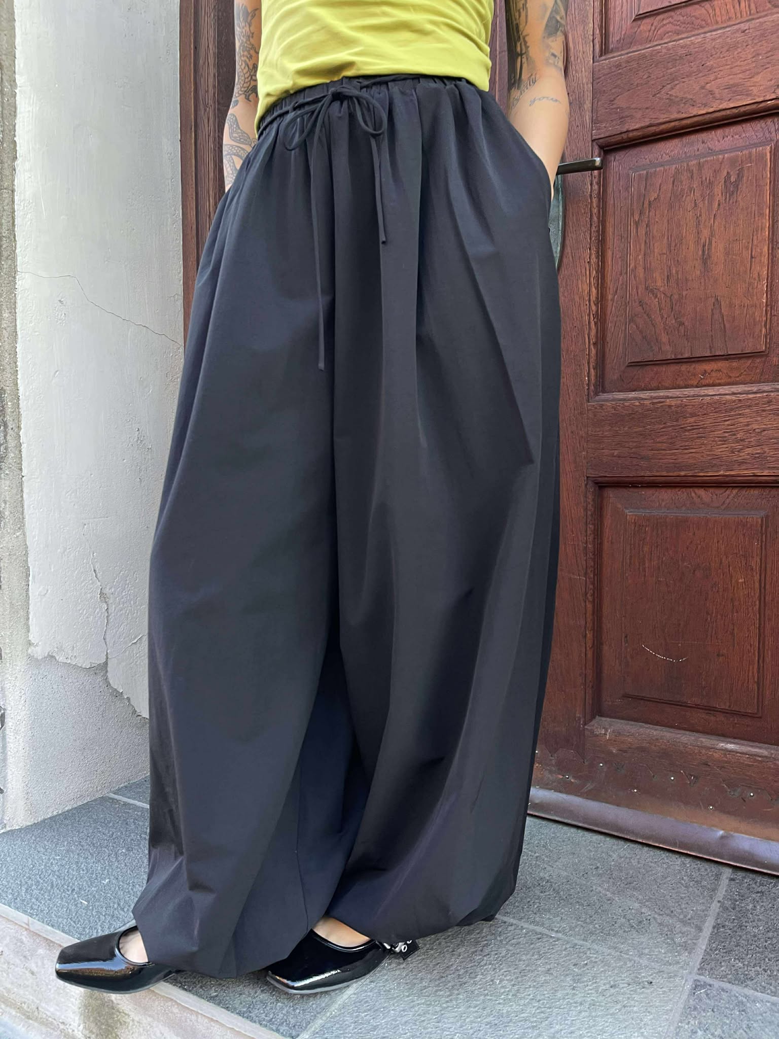 YASTHIA Trousers - Black