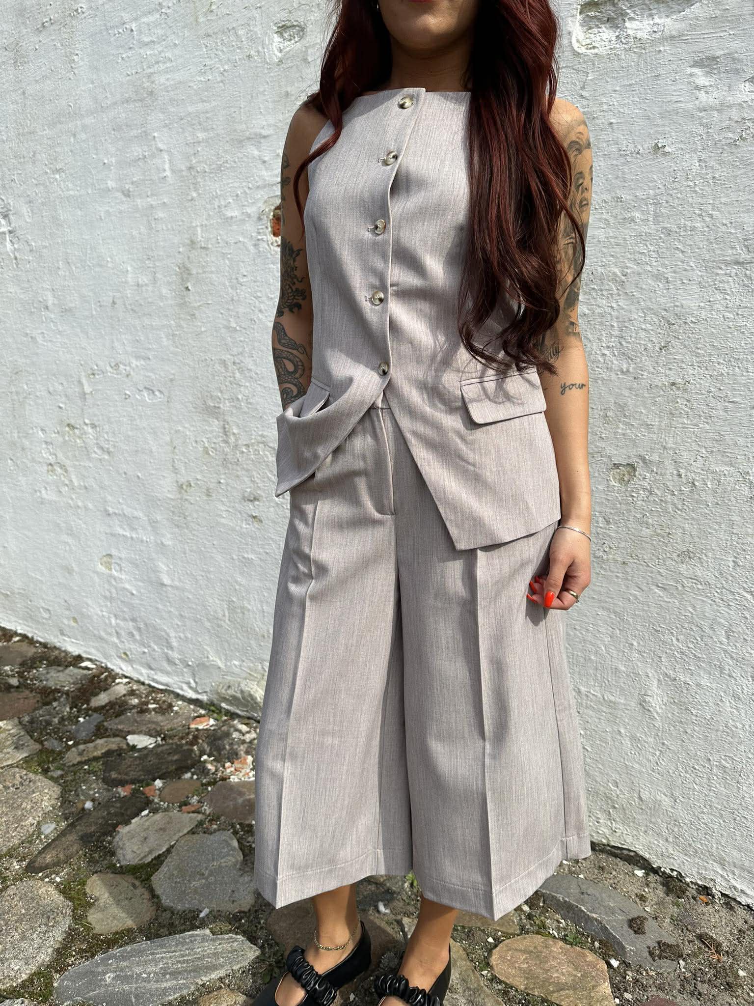 OBJIVALO Shorts - Morel