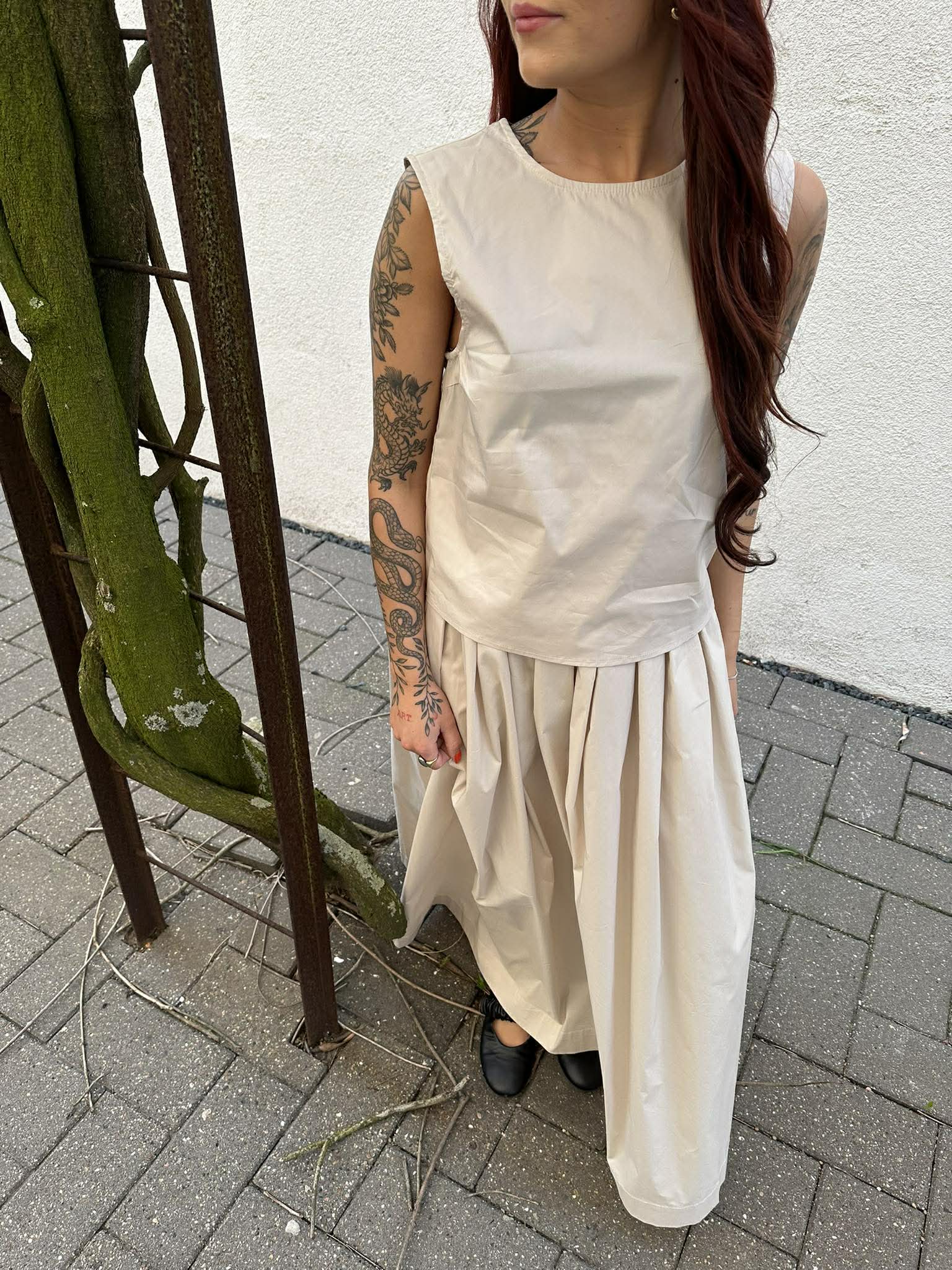OBJPAIGE Top - Humus