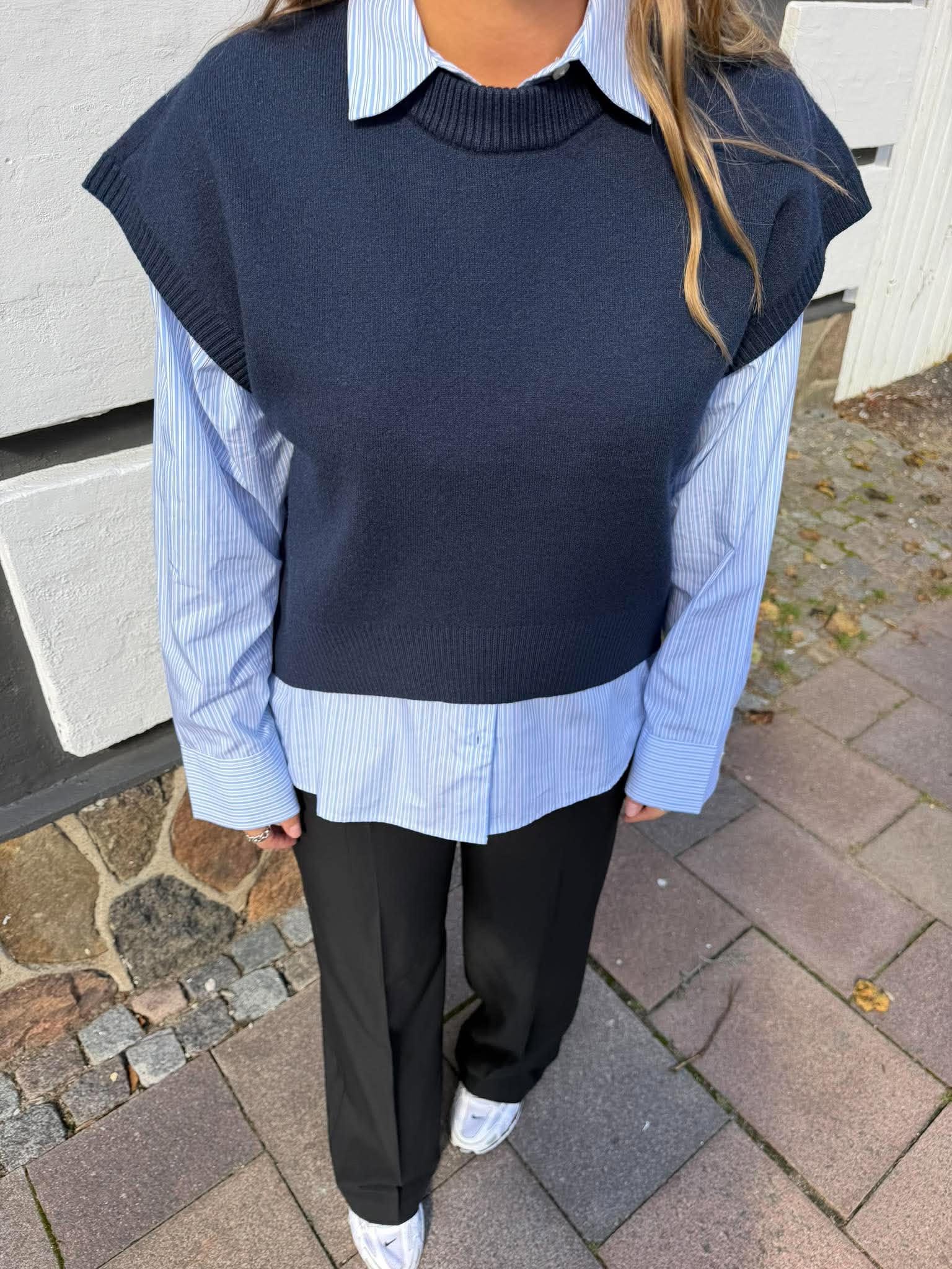 OBJITONE Knitted Waistcoat - Sky Captain