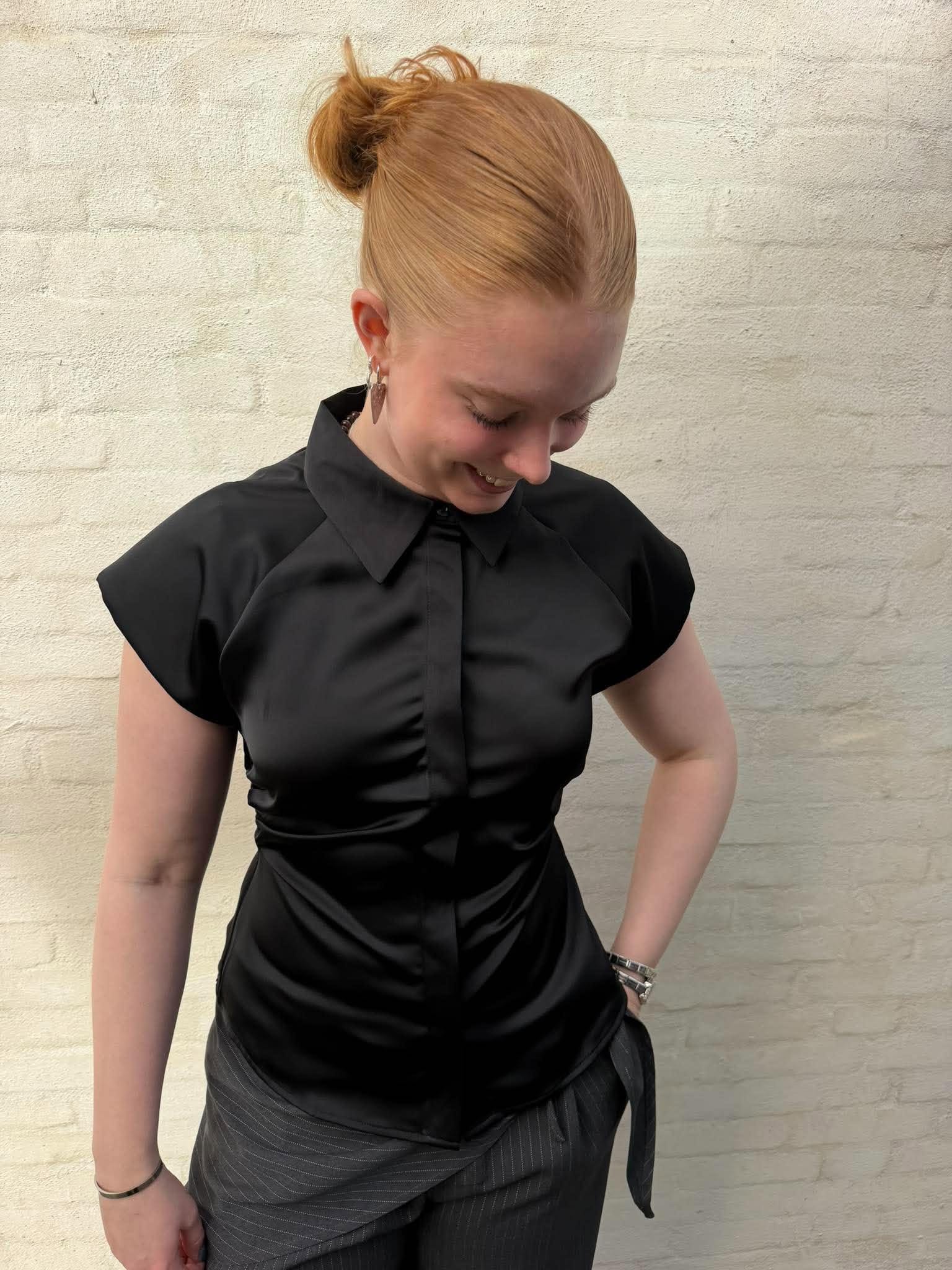 YASPELLA Shirt - Black