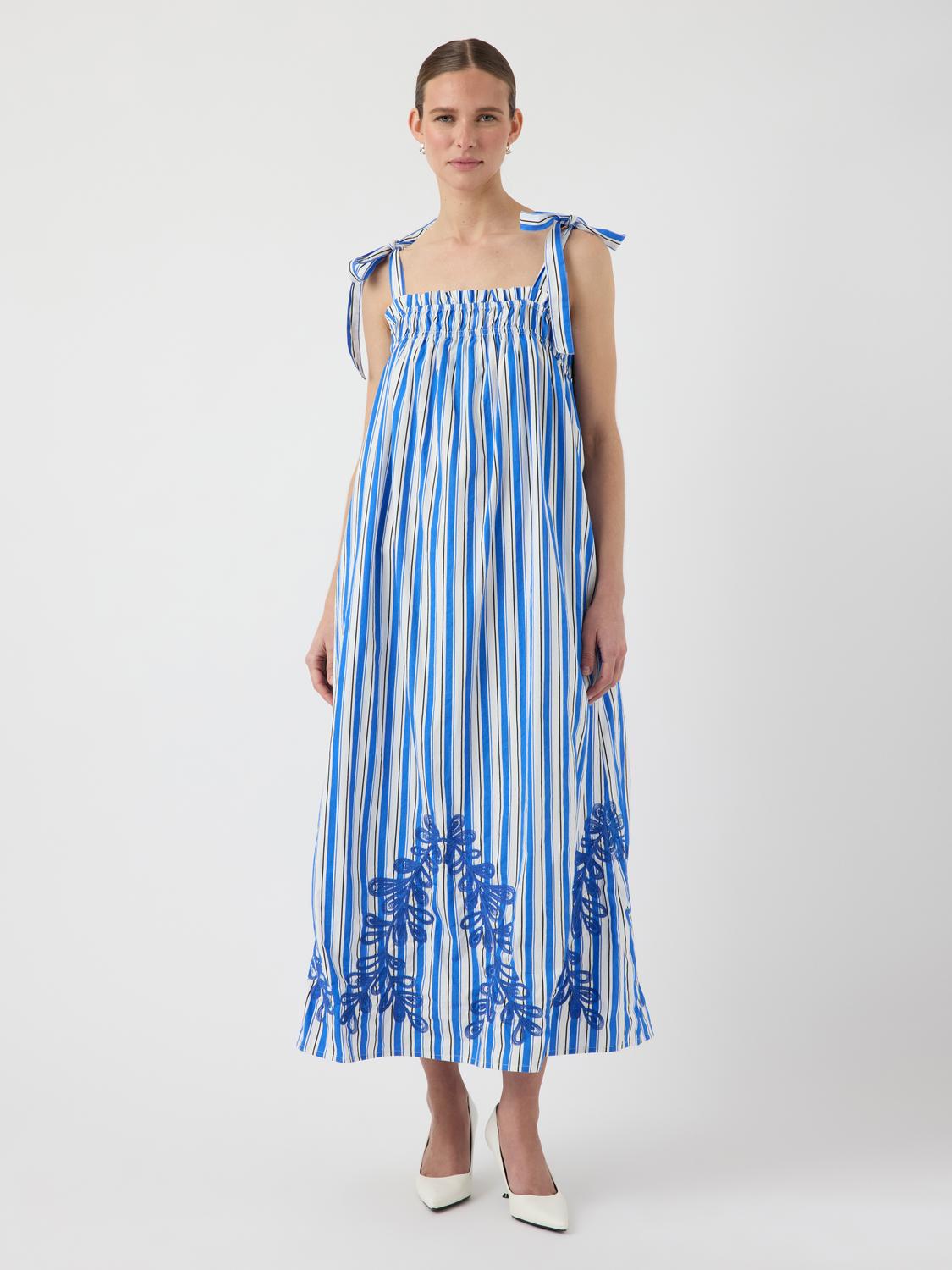 model_shot-front_full