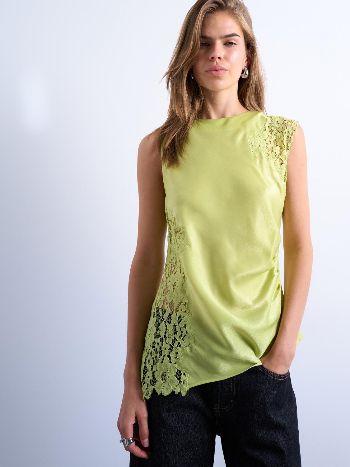 model_shot-front