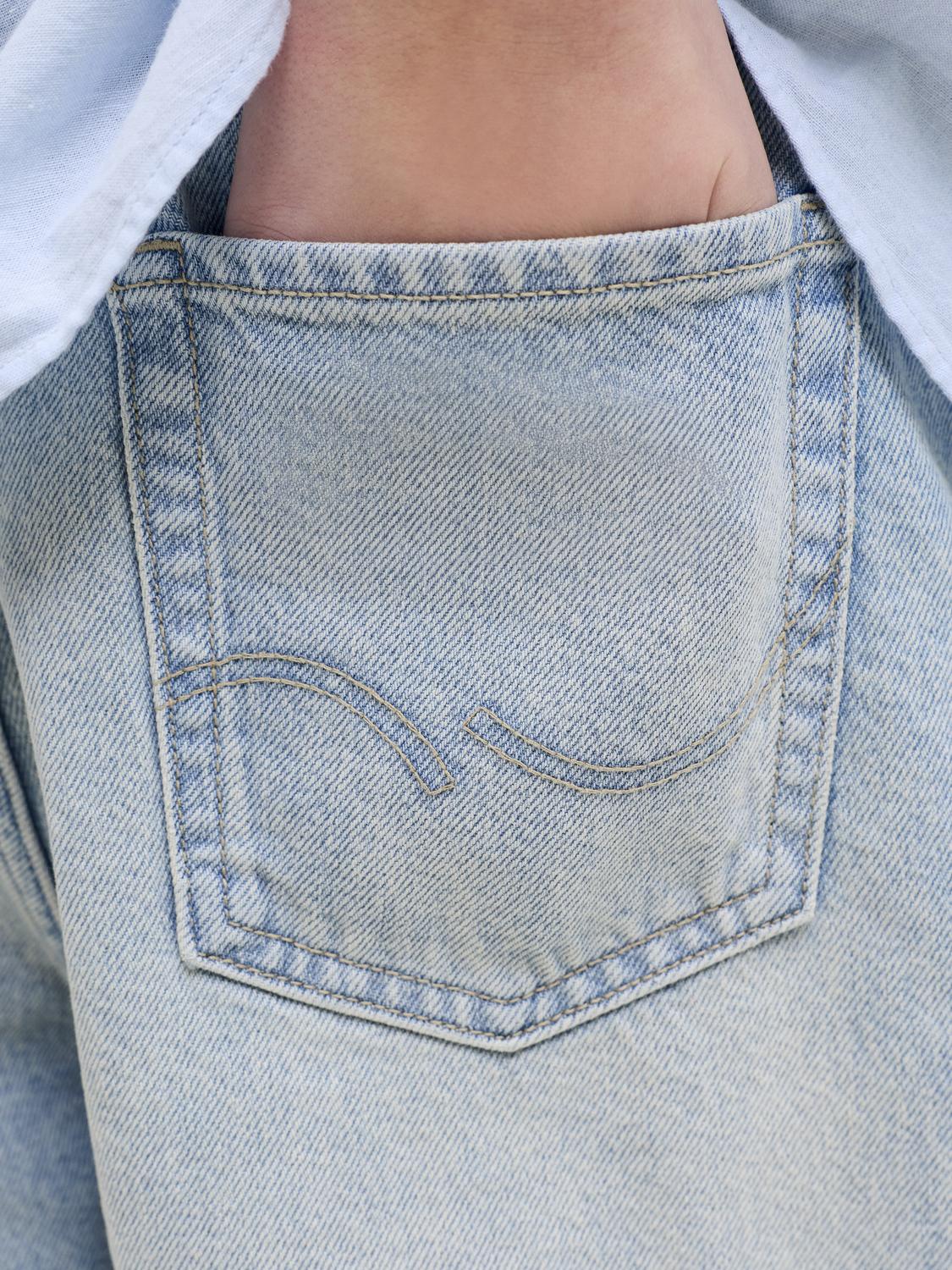 model_shot-detail