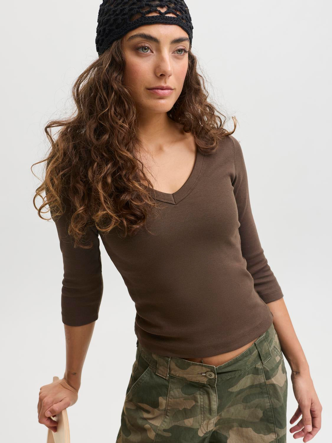 model_shot-creative