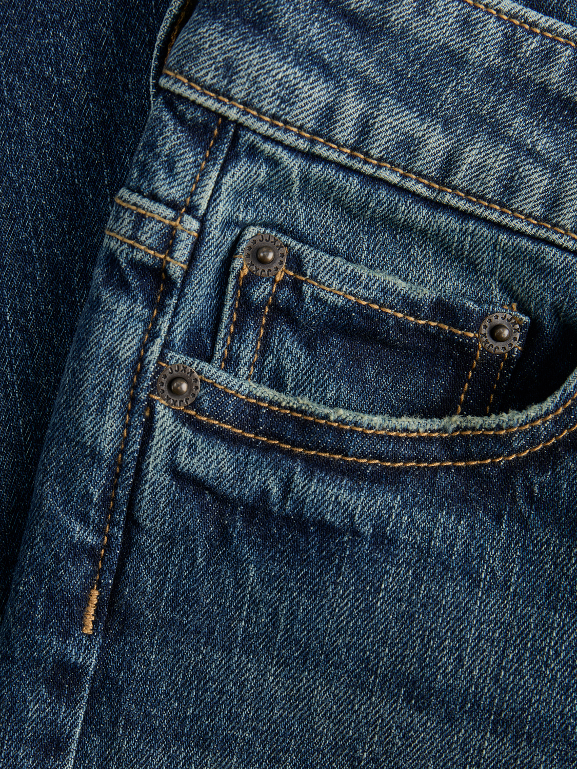 model_shot-detail