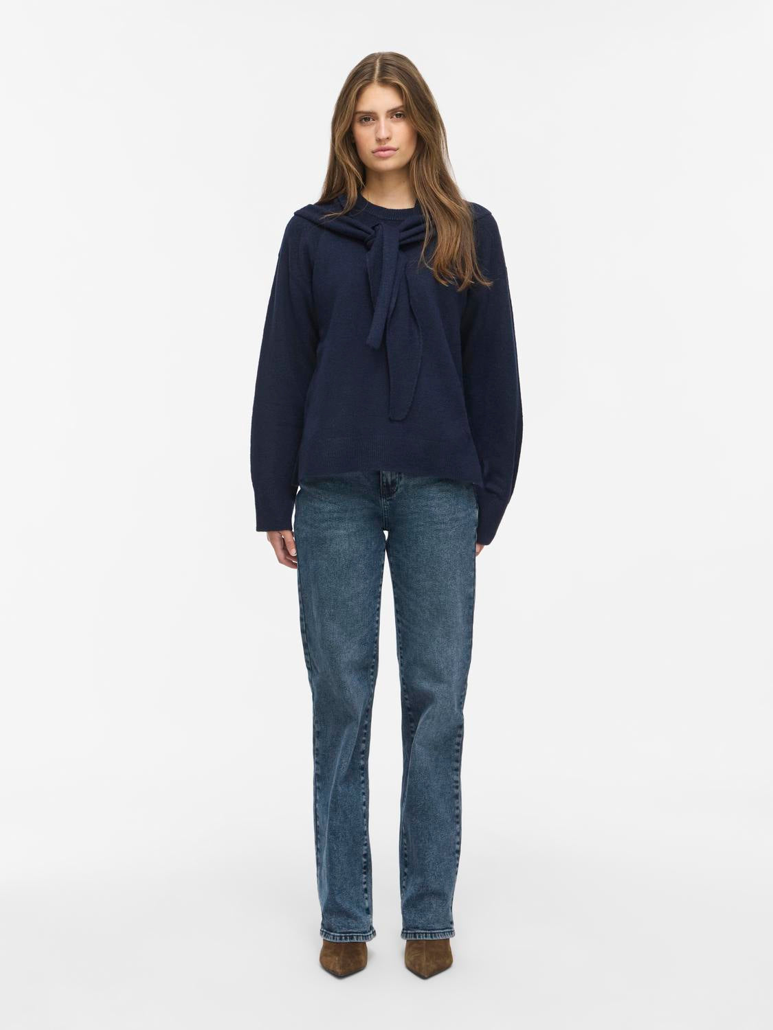 model_shot-front_full