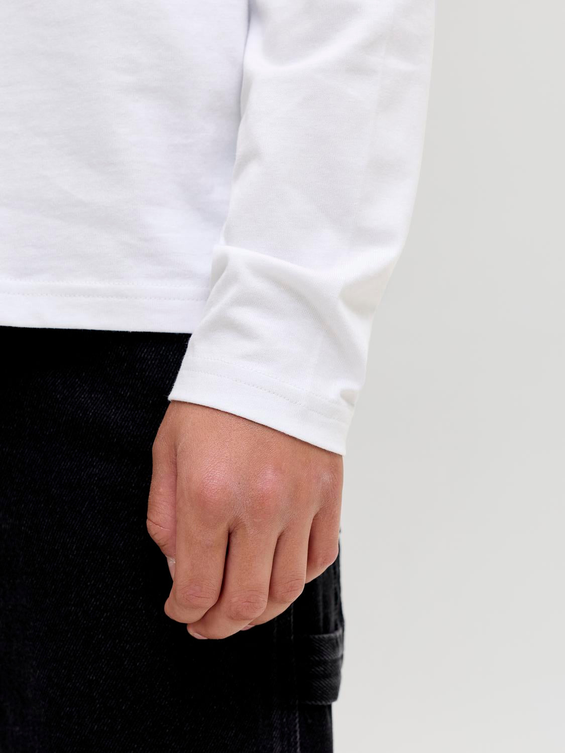 model_shot-detail