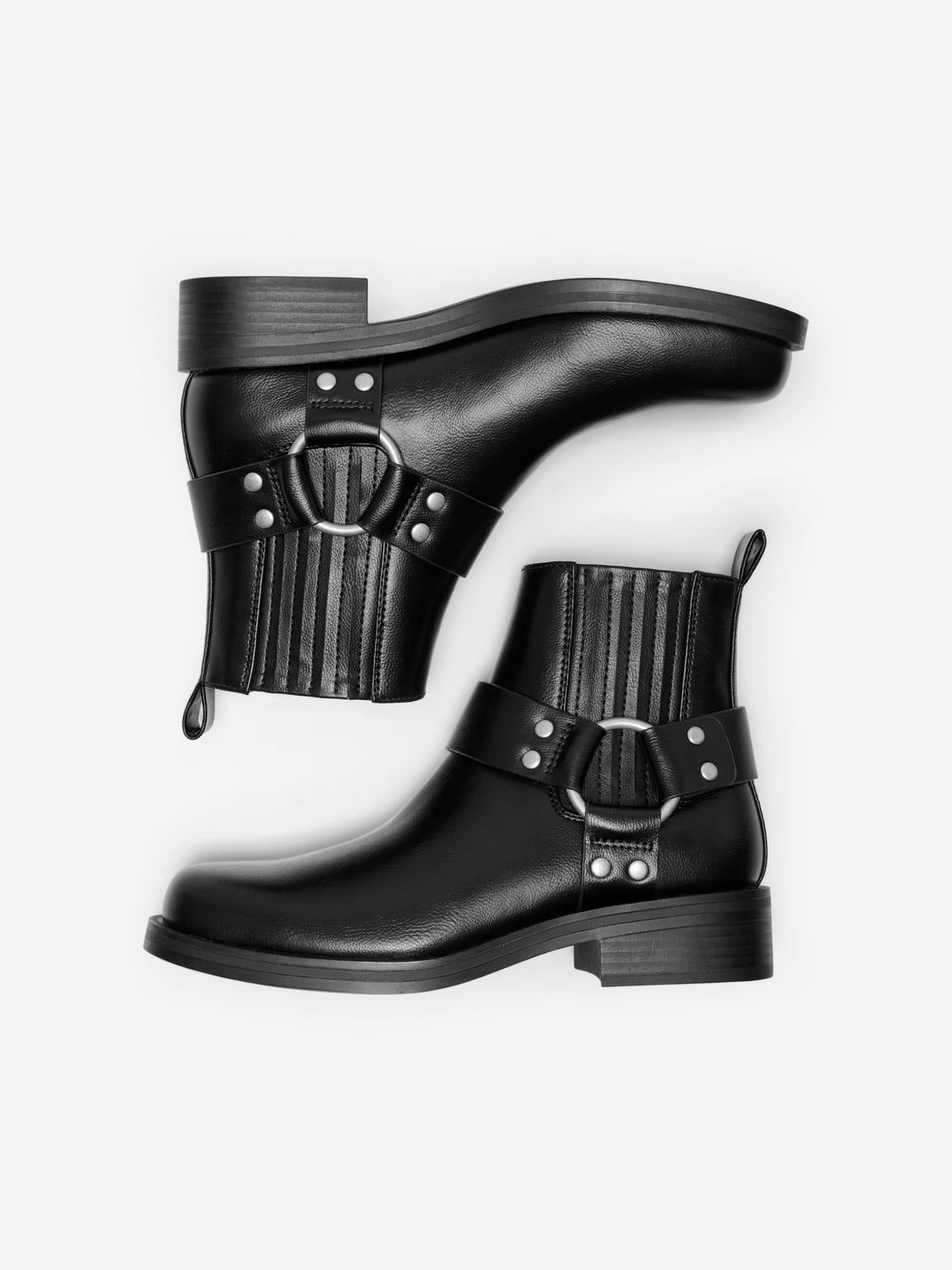 model_shot-front_full