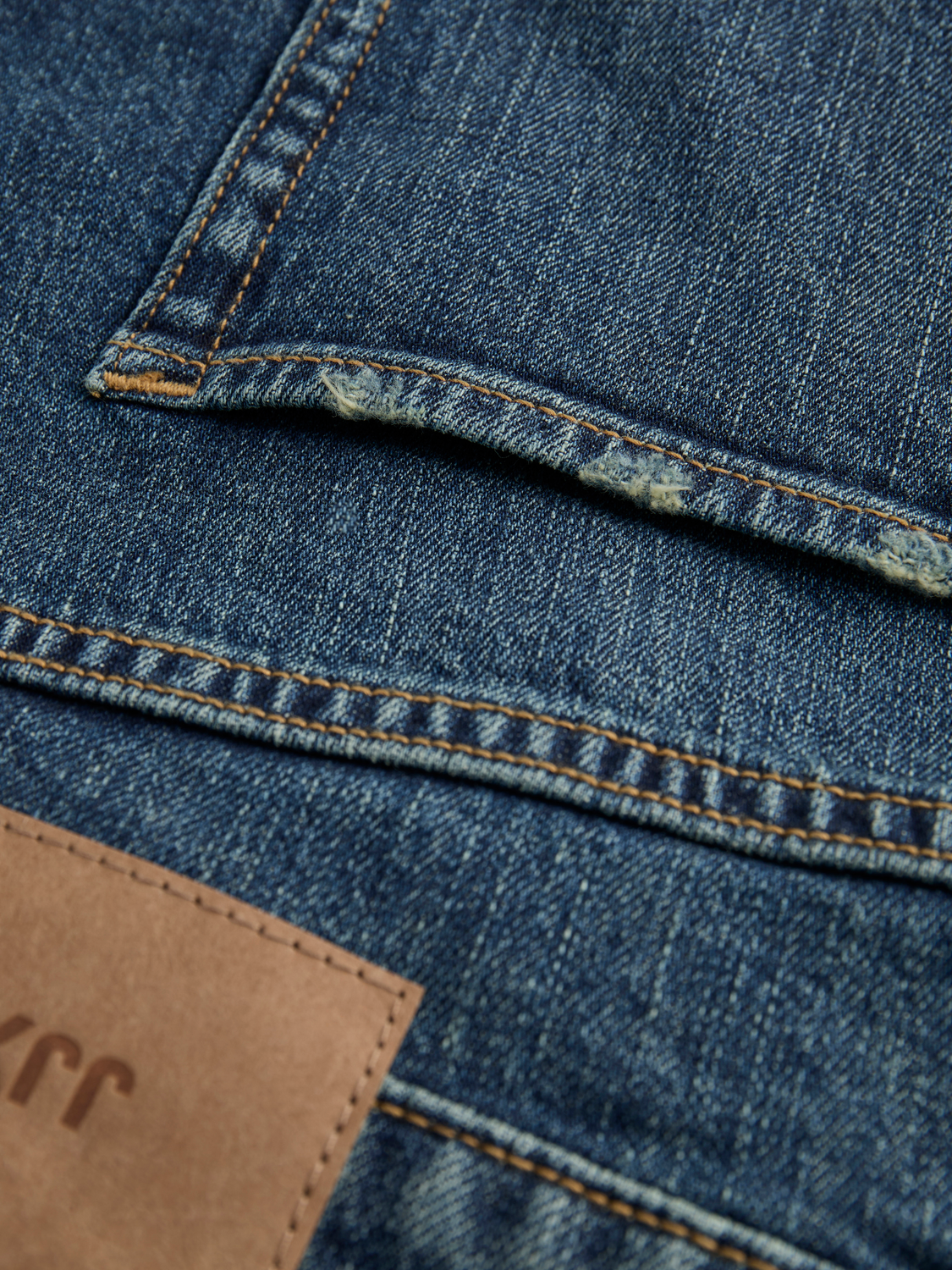 model_shot-detail