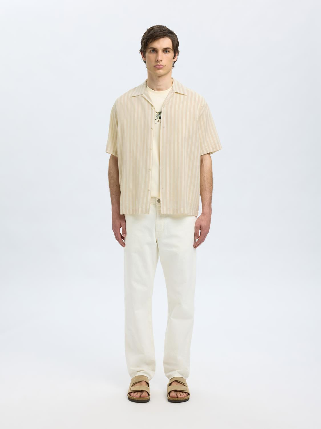 model_shot-front_full