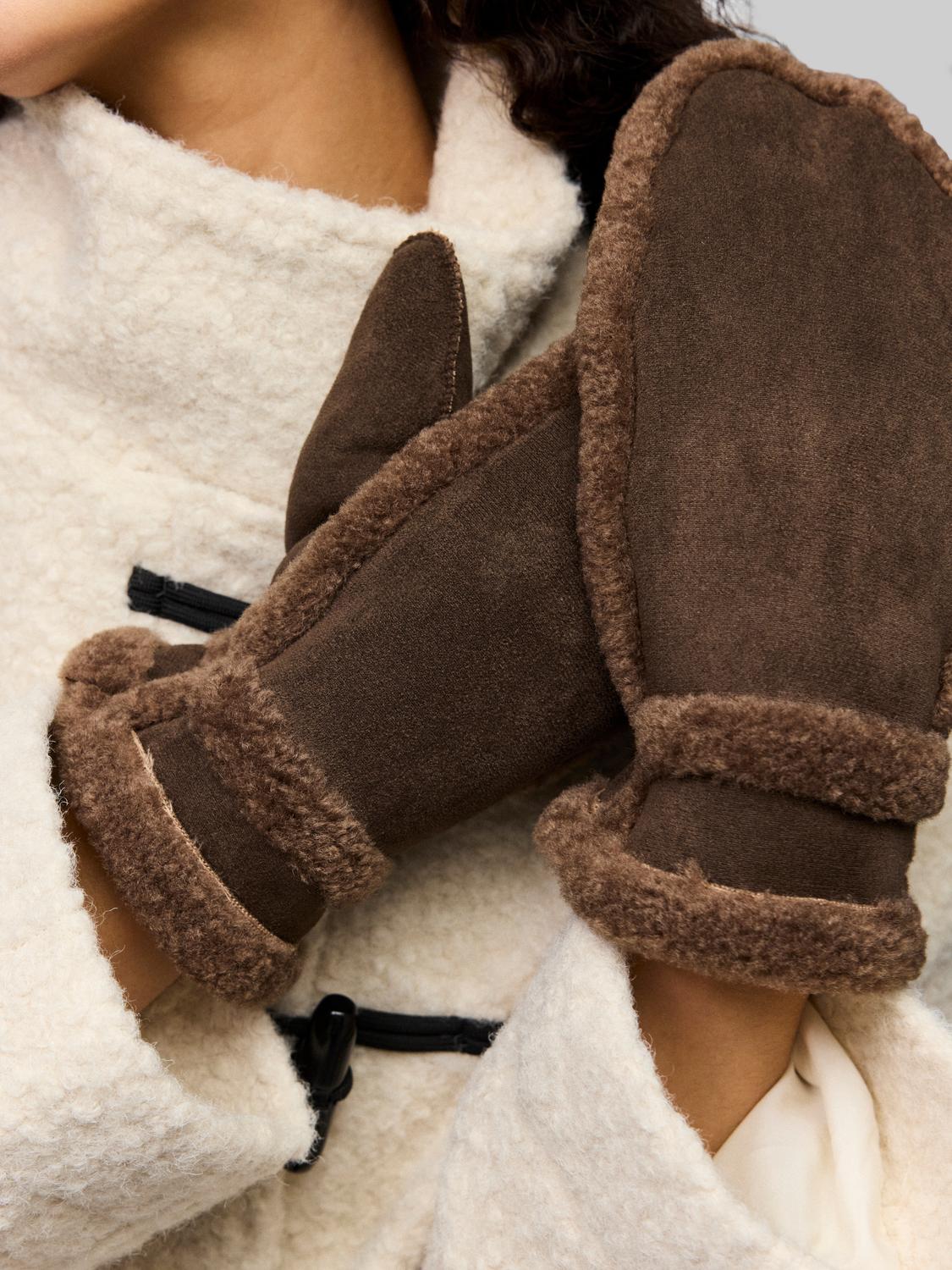 model_shot-detail