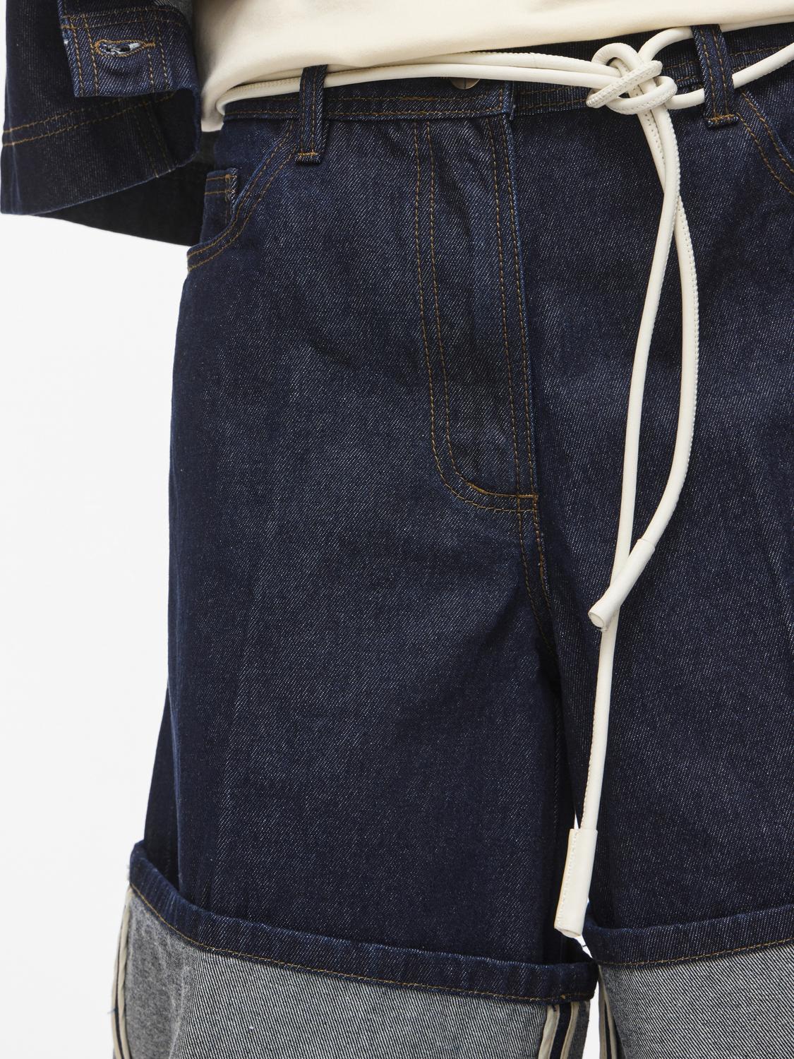 model_shot-detail