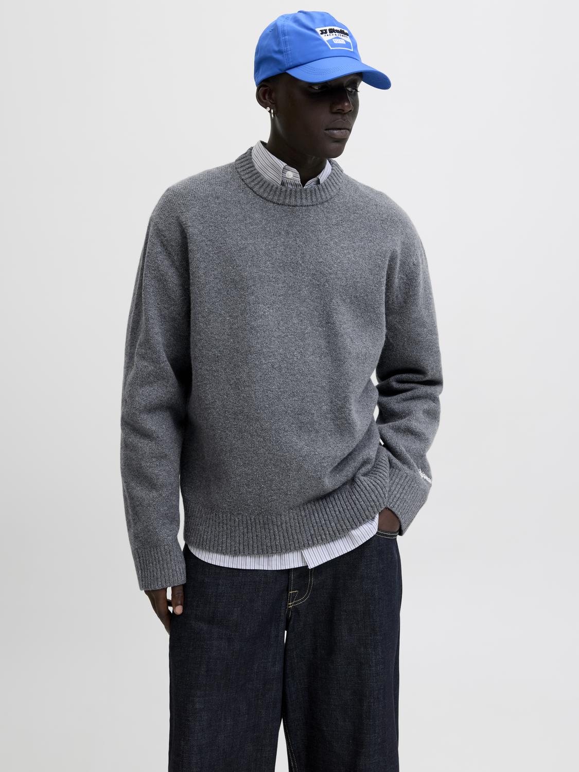 model_shot-front