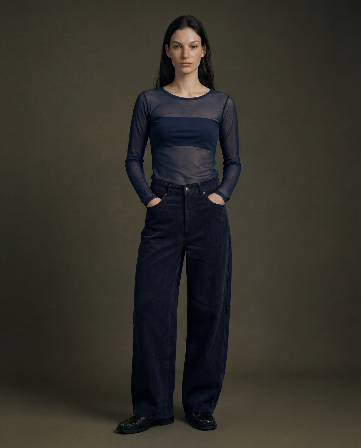 model_shot-back