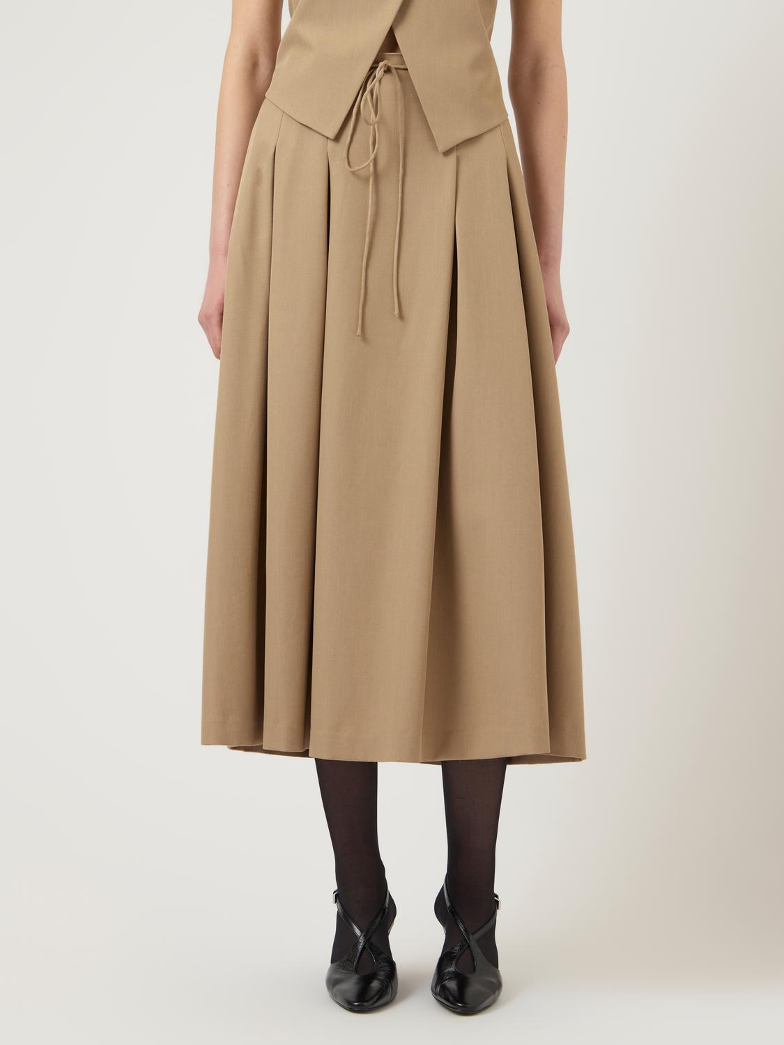 model_shot-front