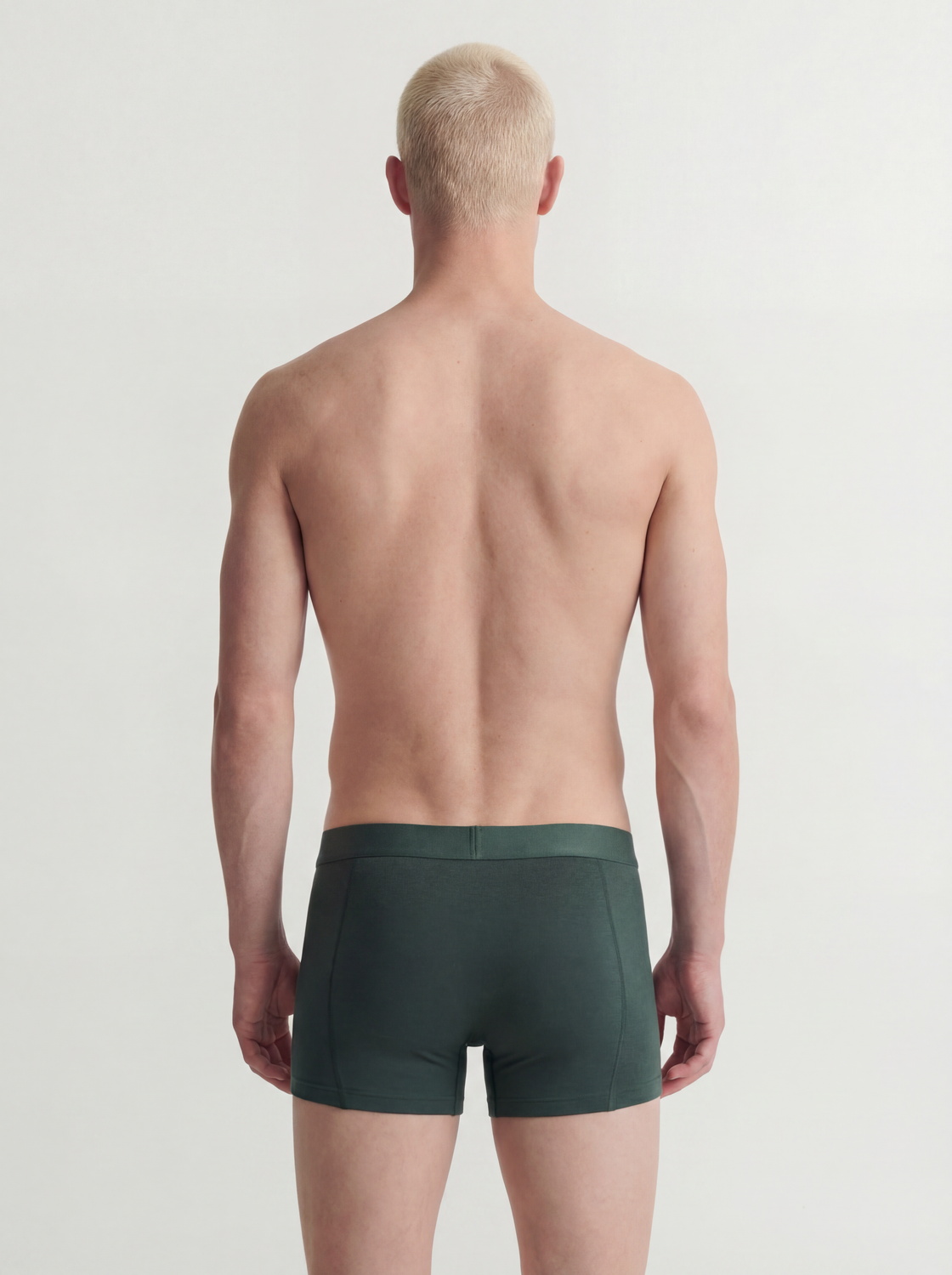 model_shot-back