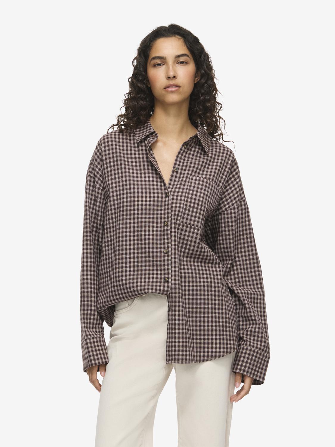 model_shot-front