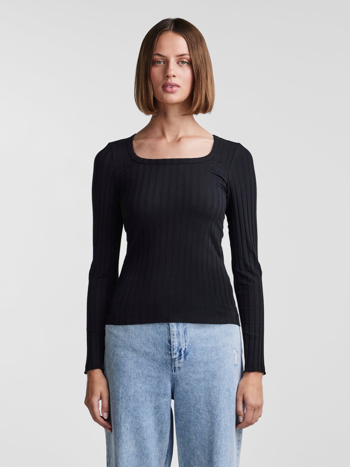 PCLESLIE T-Shirts & Tops - Black