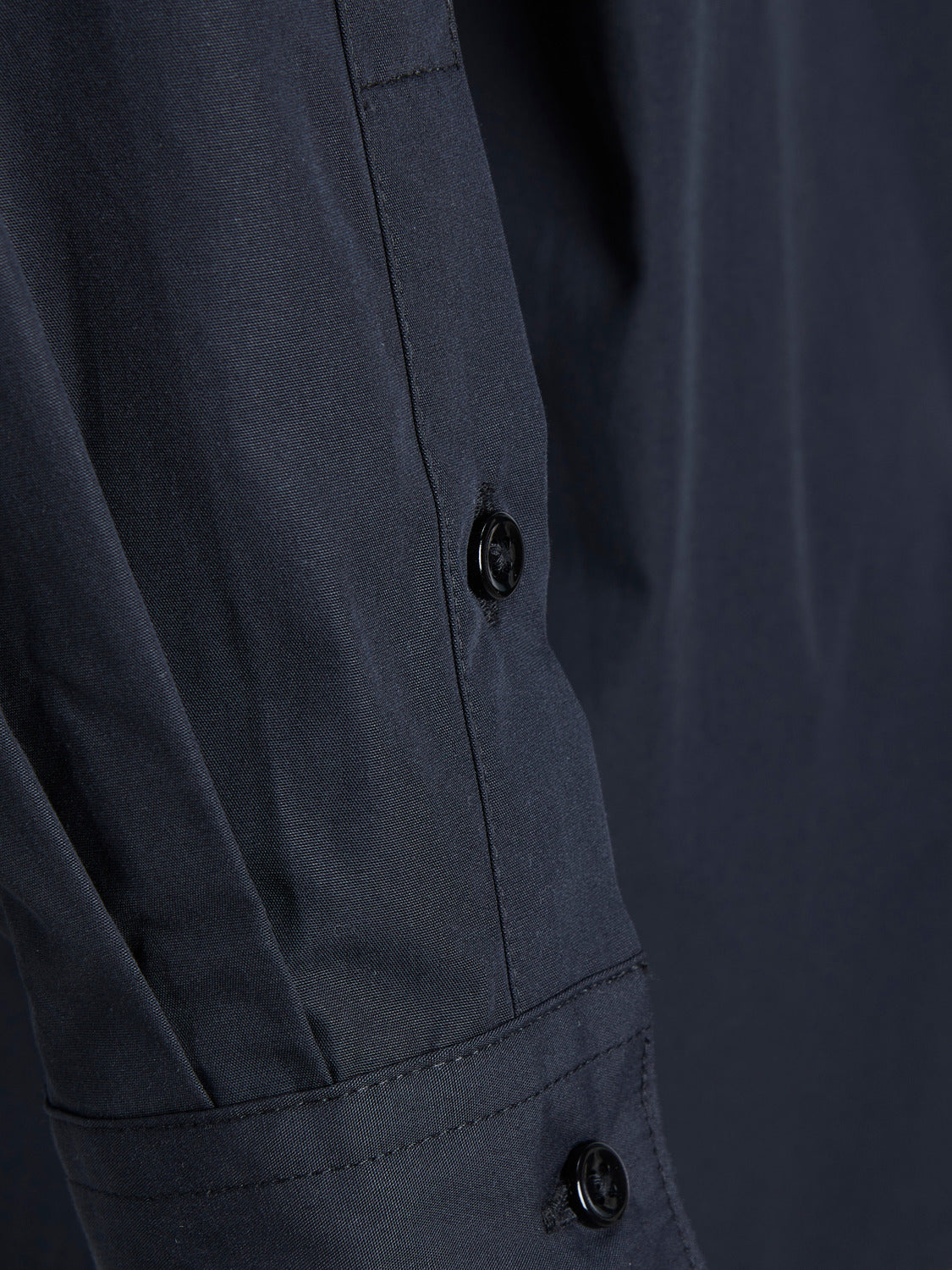 JXJAMIE Shirts - Black