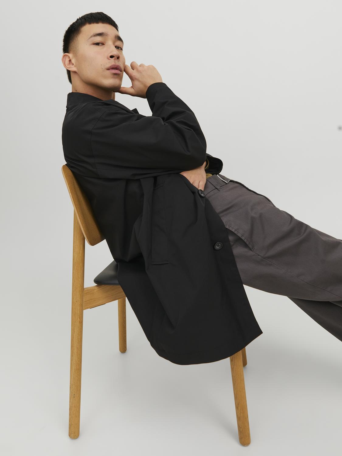 JJECREASE Coat - Black